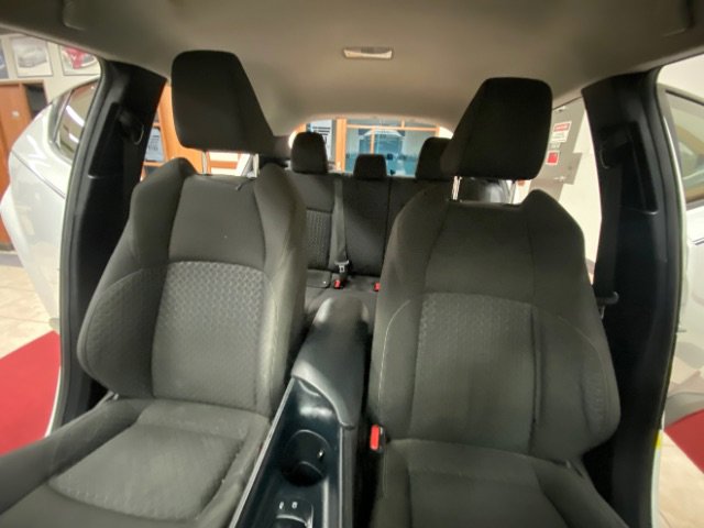 Used 2021 Toyota C-HR LE image 21