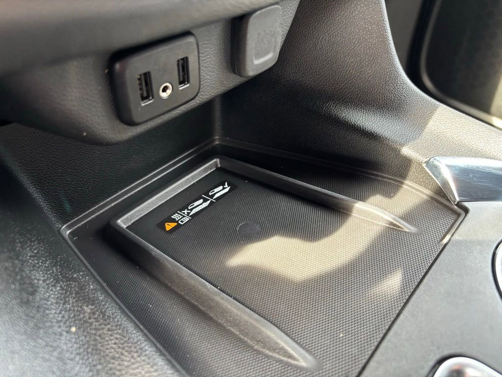 Used 2023 Chevrolet Traverse LT w/ LPO, Floor Liner Package FWD image 30