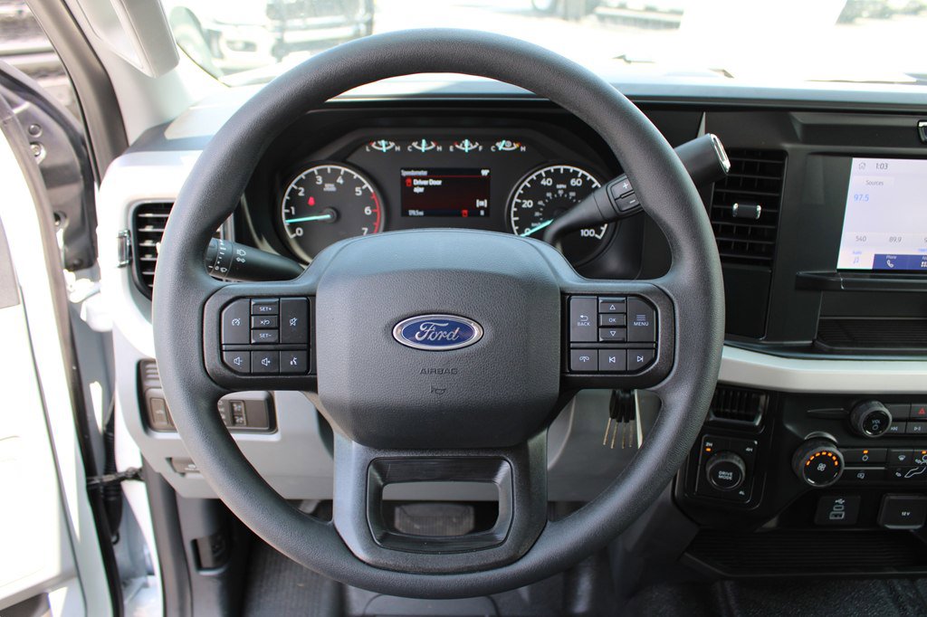 Used 2025 Ford F250 XL image 23