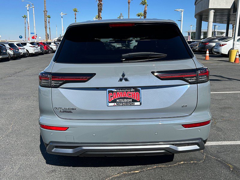 New 2026 Mitsubishi Outlander SE FWD image 8