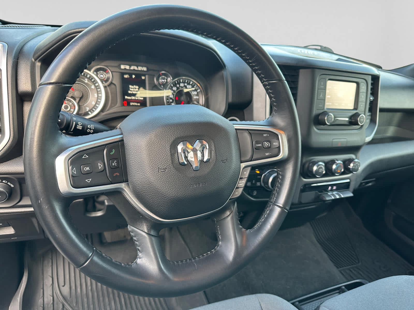 Used 2023 RAM 1500 Big Horn AWD/4WD image 13