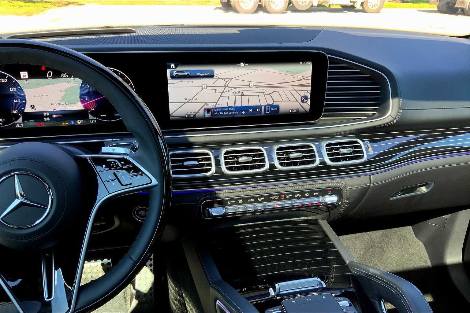 New 2026 Mercedes-Benz GLS 580 4MATIC image 6