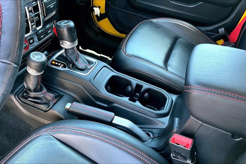 Used 2020 Jeep Wrangler Unlimited Rubicon w/ Quick Order Package 28Y Recon AWD/4WD image 16