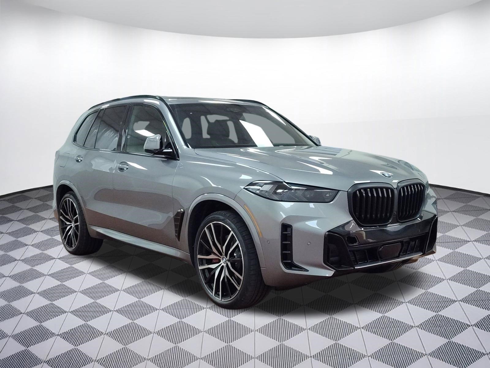 Used 2026 BMW X5 xDrive40i w/ M Sport Package AWD/4WD image 6