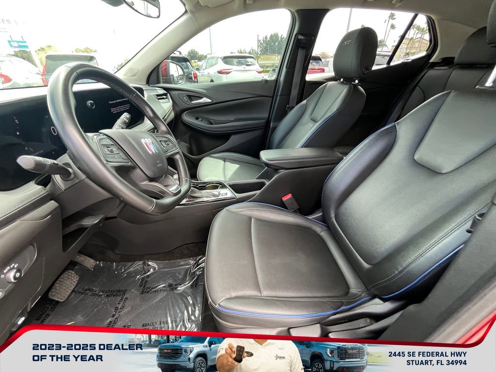 Used 2025 Buick Encore GX Sport Touring w/ Advanced Technology Package image 10