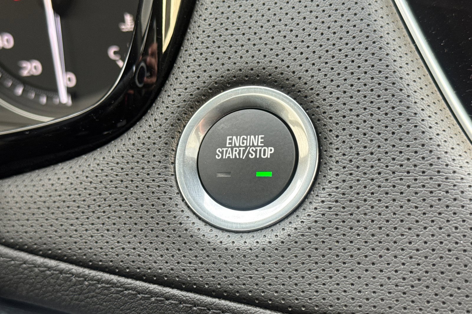 Used 2025 Cadillac XT5 Premium Luxury w/ LPO, Red Accent Package image 31