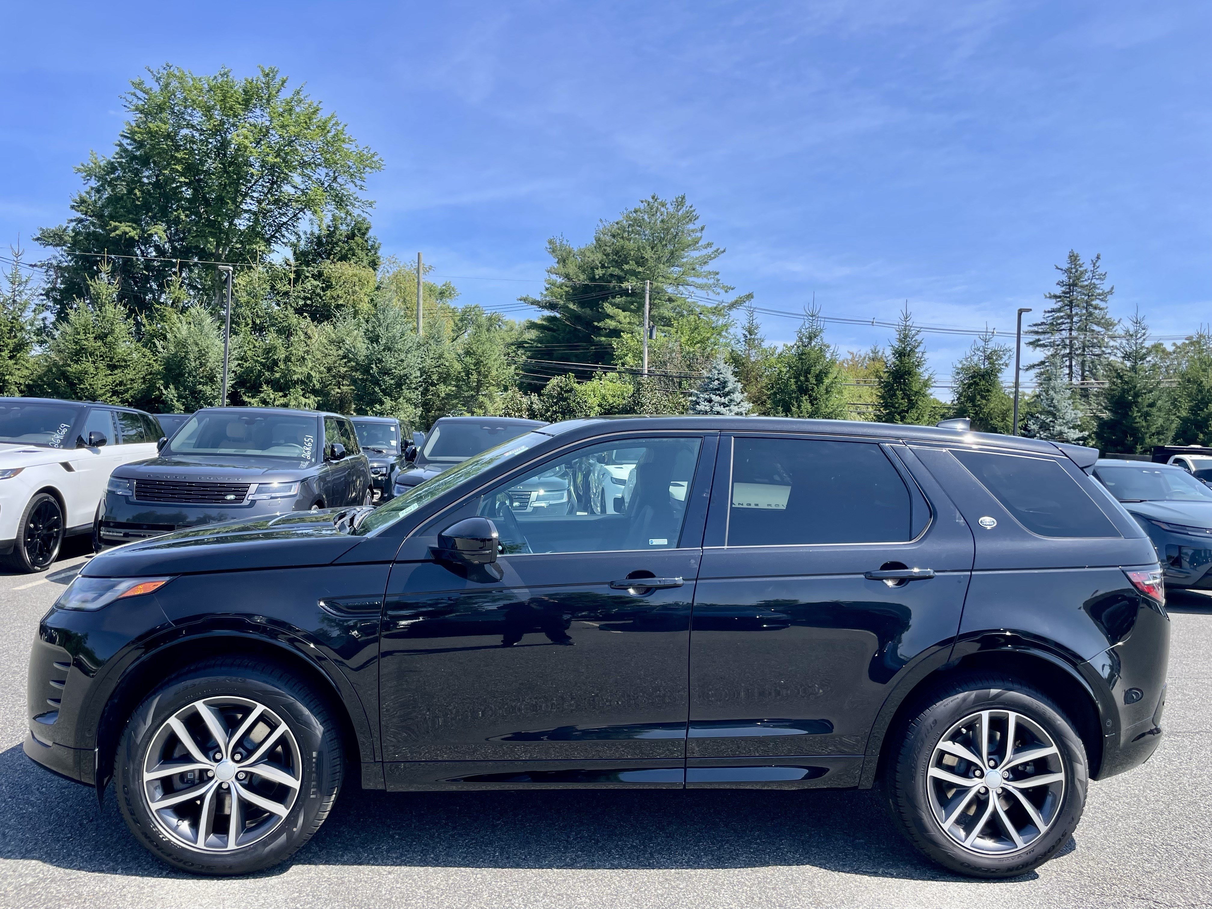 Certified 2025 Land Rover Discovery Sport Dynamic SE AWD/4WD image 8