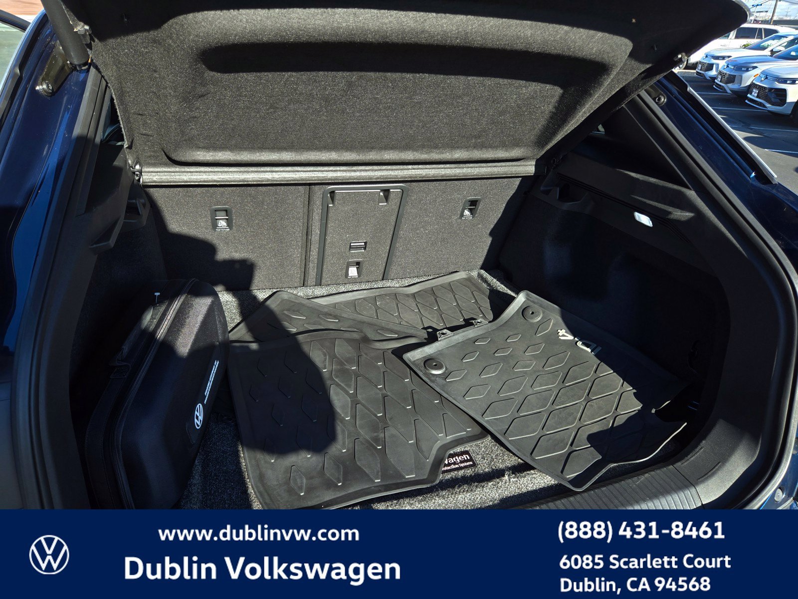 Used 2023 Volkswagen ID.4 Pro S Plus RWD image 23
