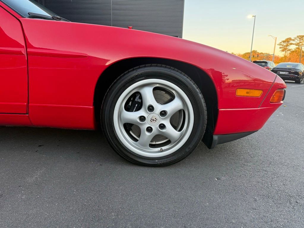 Used 1994 Porsche 928 GTS RWD image 6