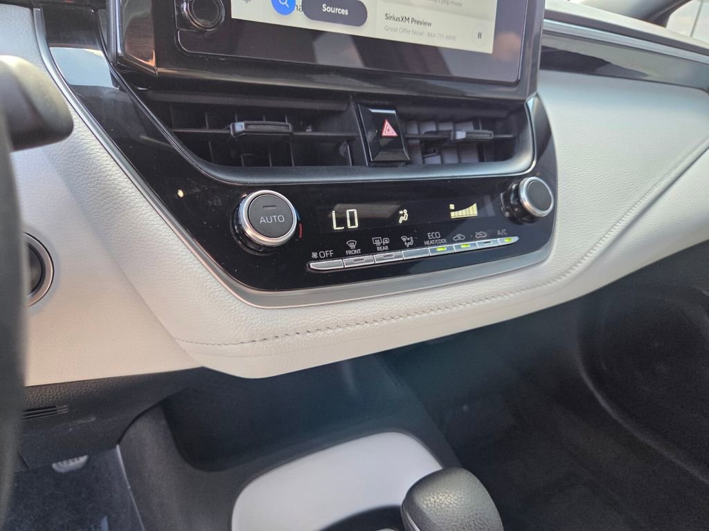 Used 2024 Toyota Corolla SE image 24