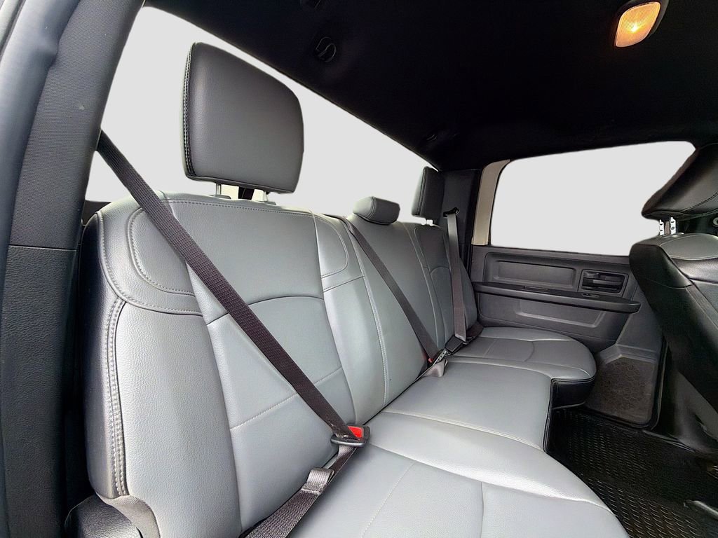 Used 2023 RAM 2500 Tradesman w/ Chrome Appearance Group image 25