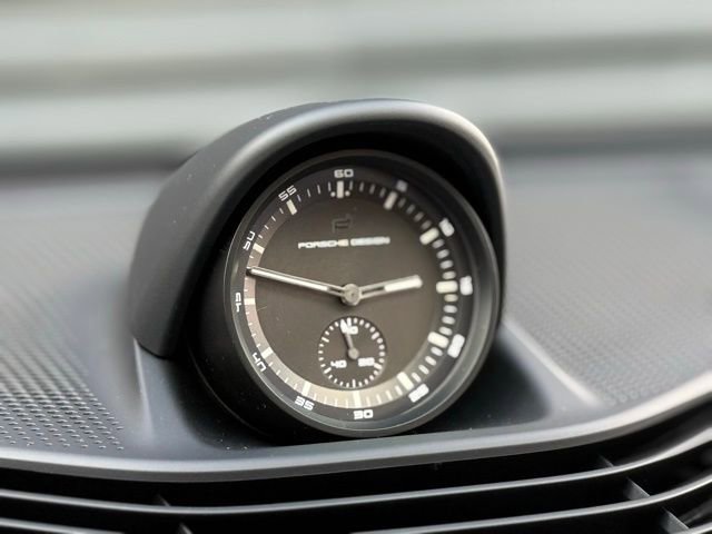 New 2026 Porsche Taycan 4S image 21