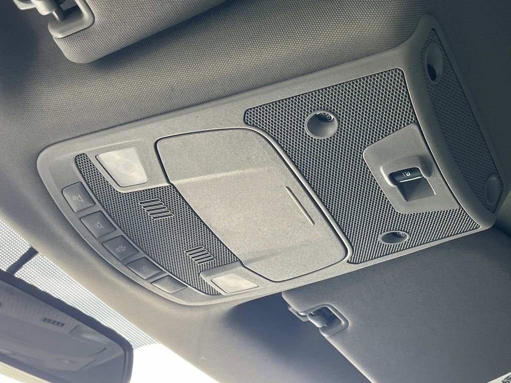 Used 2018 Ford F150 Lariat image 34