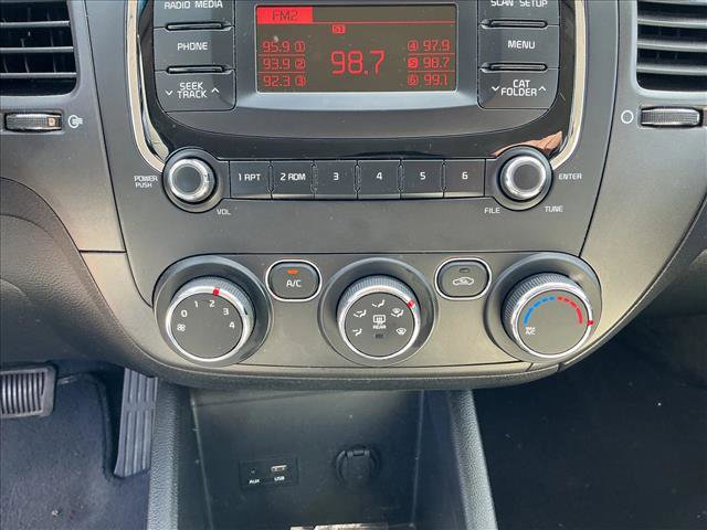 Used 2017 Kia Forte LX image 10