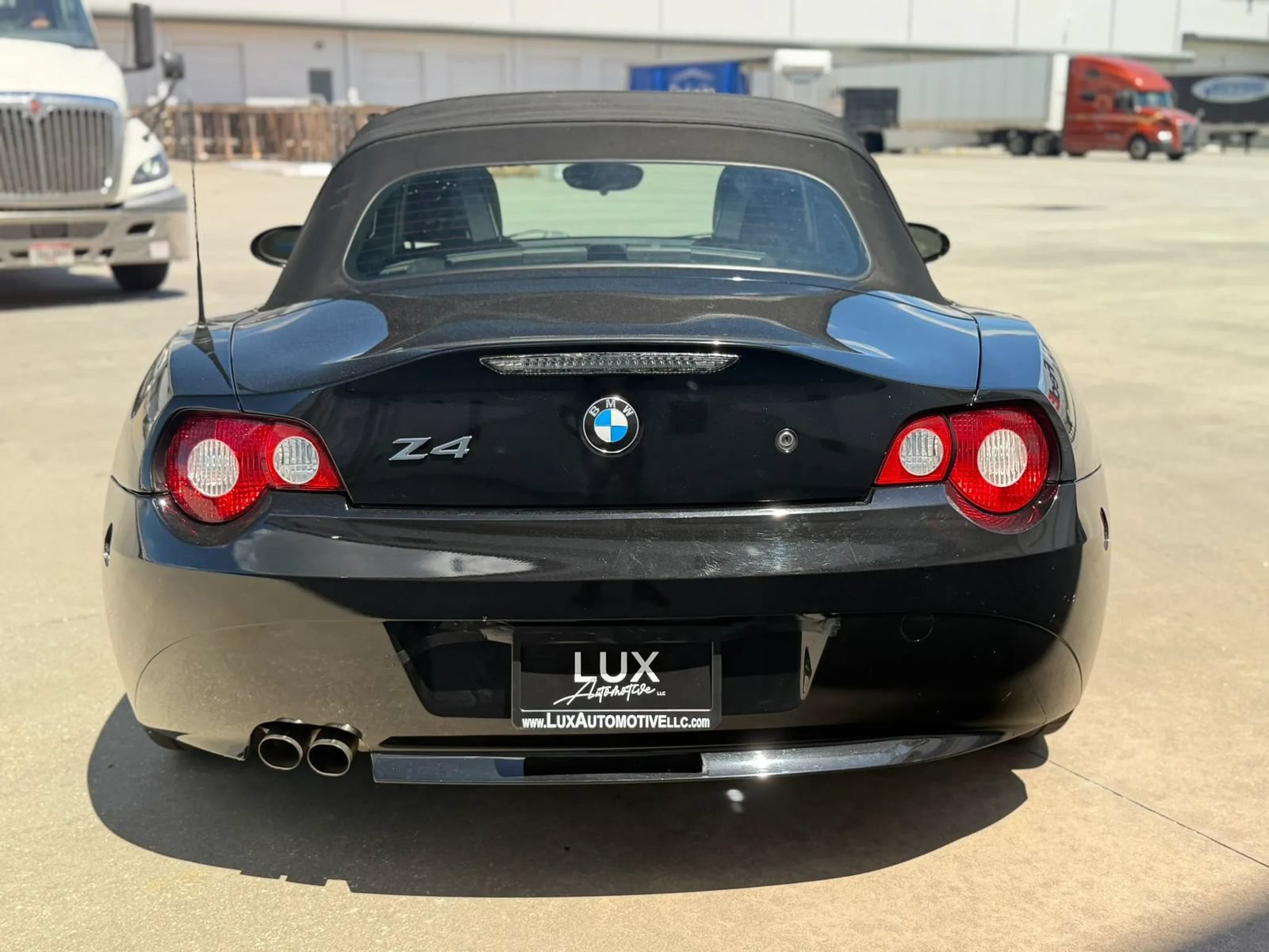 Used 2005 BMW Z4 3.0i RWD image 9