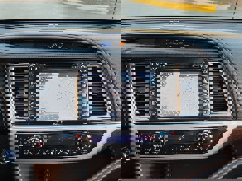 Used 2015 Toyota Highlander Limited Platinum image 19