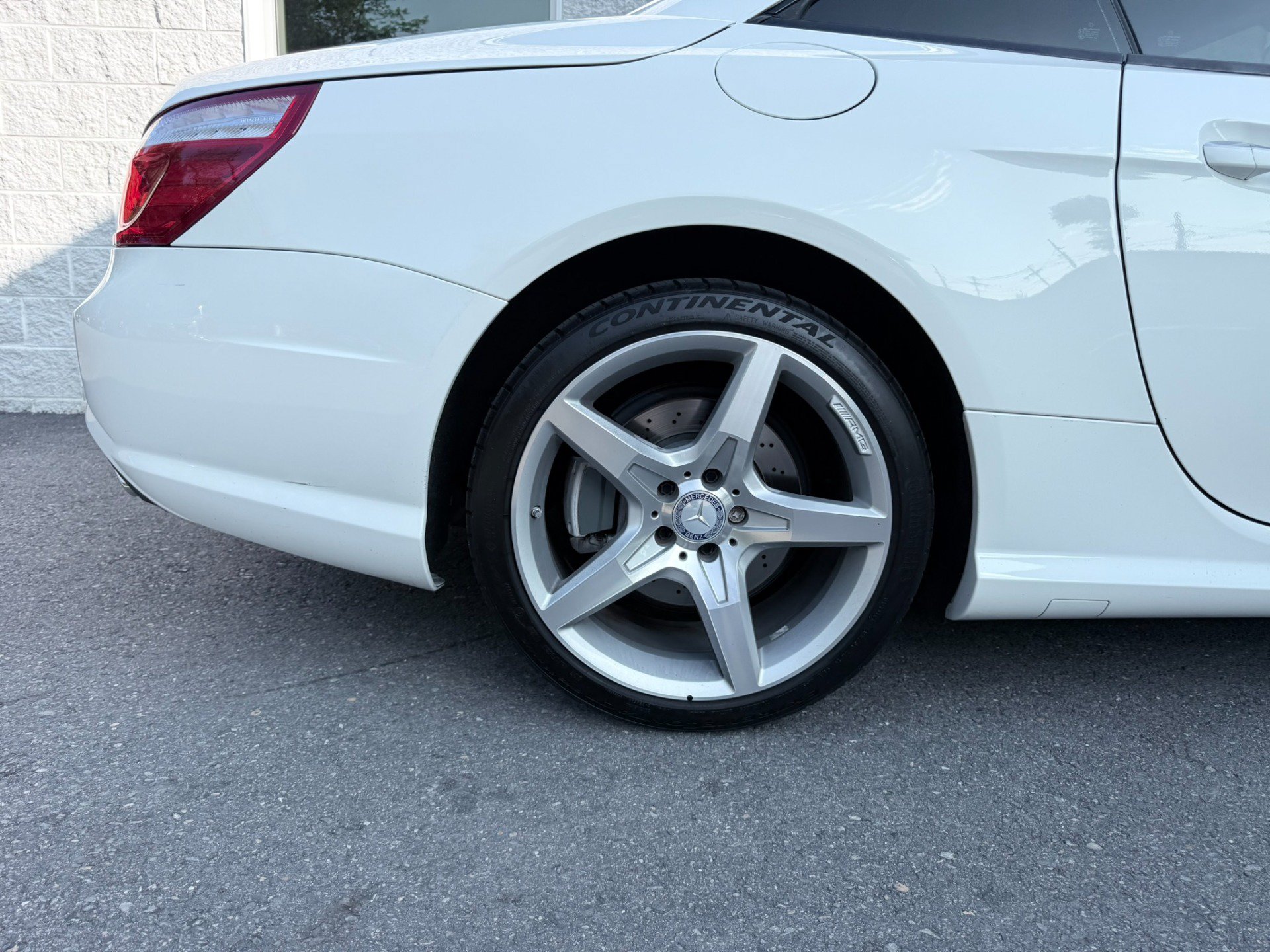 Used 2015 Mercedes-Benz SL 550 image 57