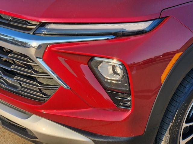 Used 2025 Chevrolet TrailBlazer LT w/ Driver Confidence Package FWD image 10