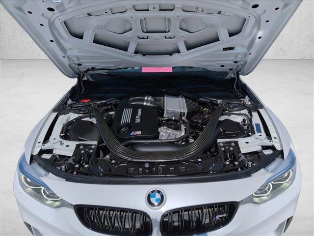 Used 2015 BMW M4 Convertible RWD image 24