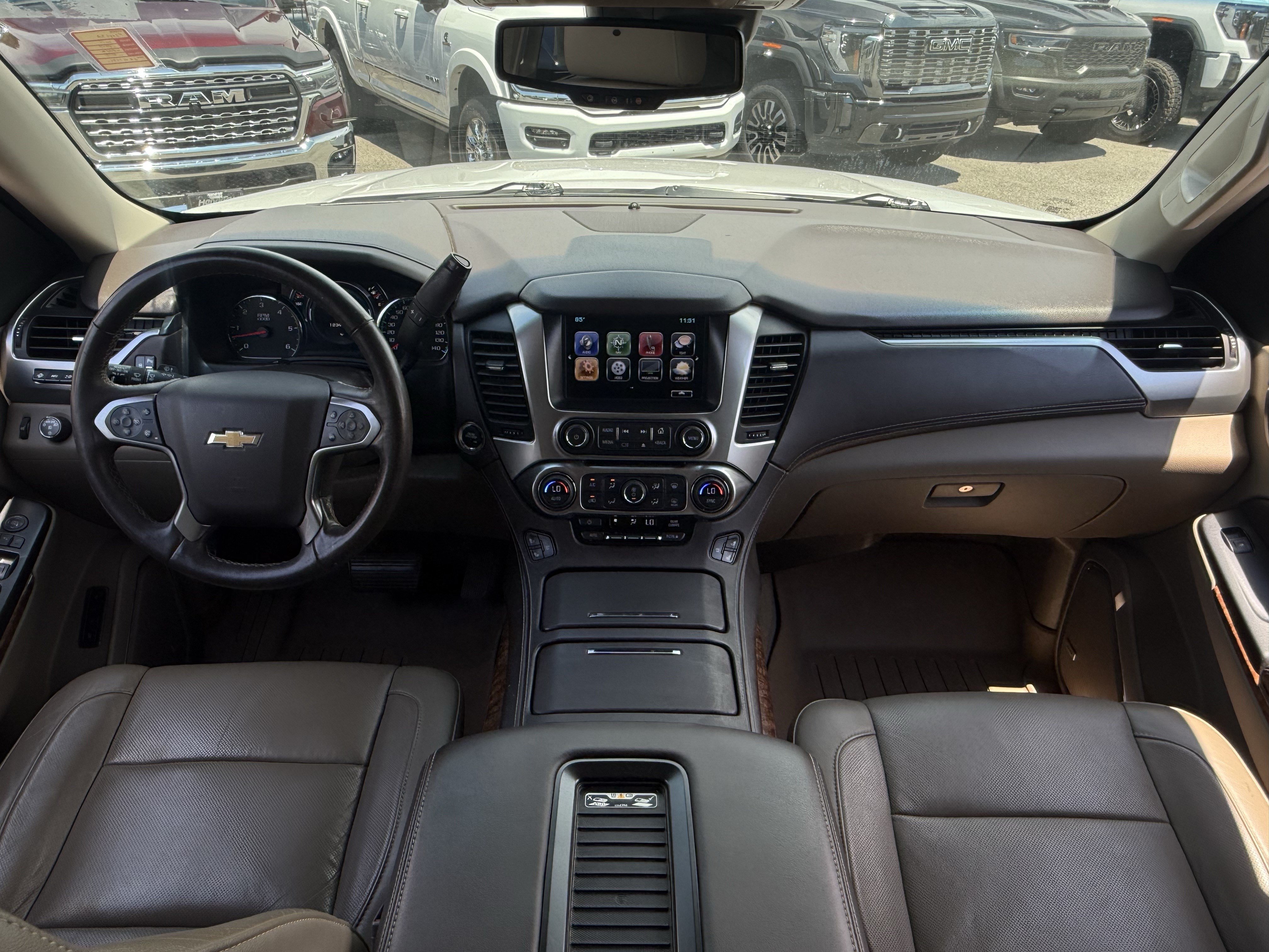 Used 2016 Chevrolet Suburban LTZ RWD image 30