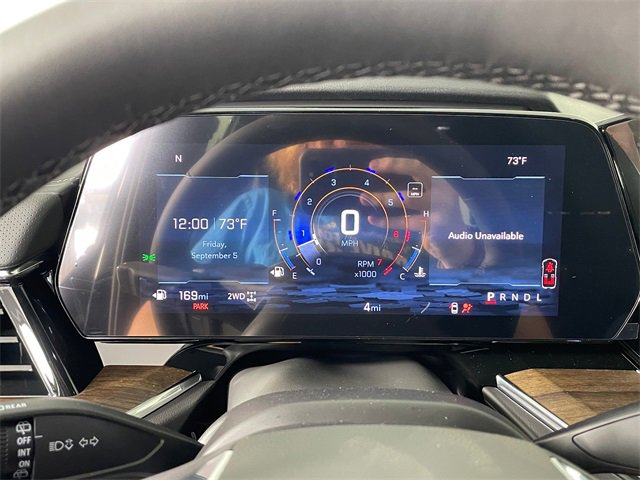 New 2025 Chevrolet Suburban High Country image 3