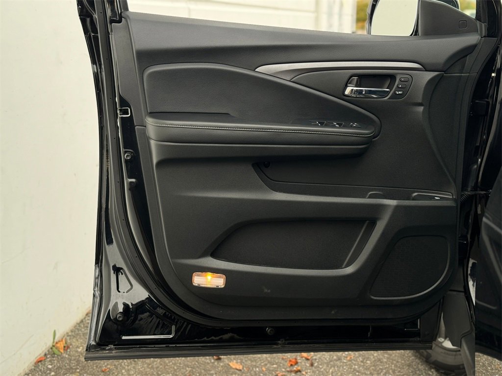 Used 2022 Honda Ridgeline RTL-E image 10