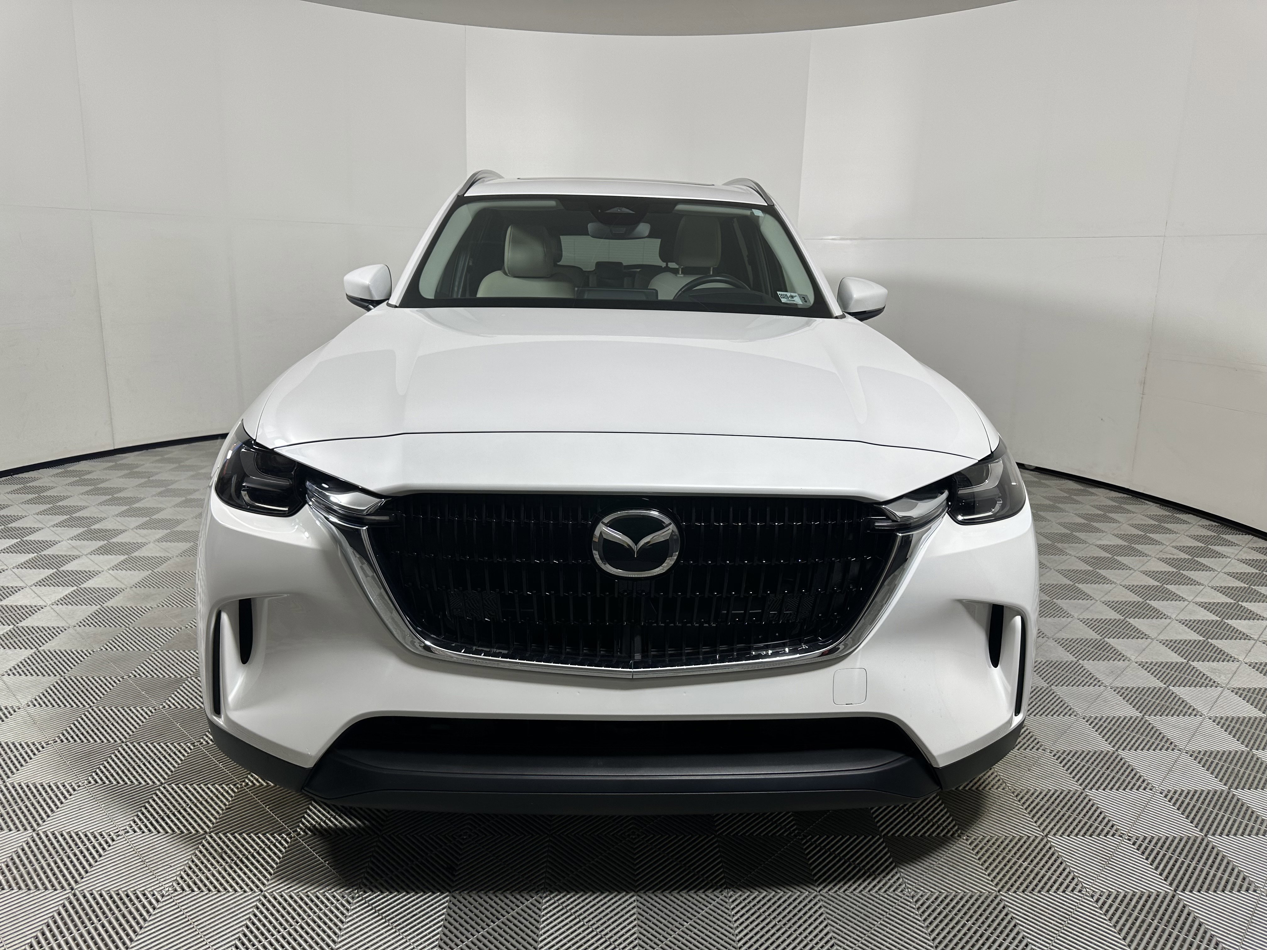 Used 2024 MAZDA CX-90 3.3 Turbo w/ Preferred Plus image 2