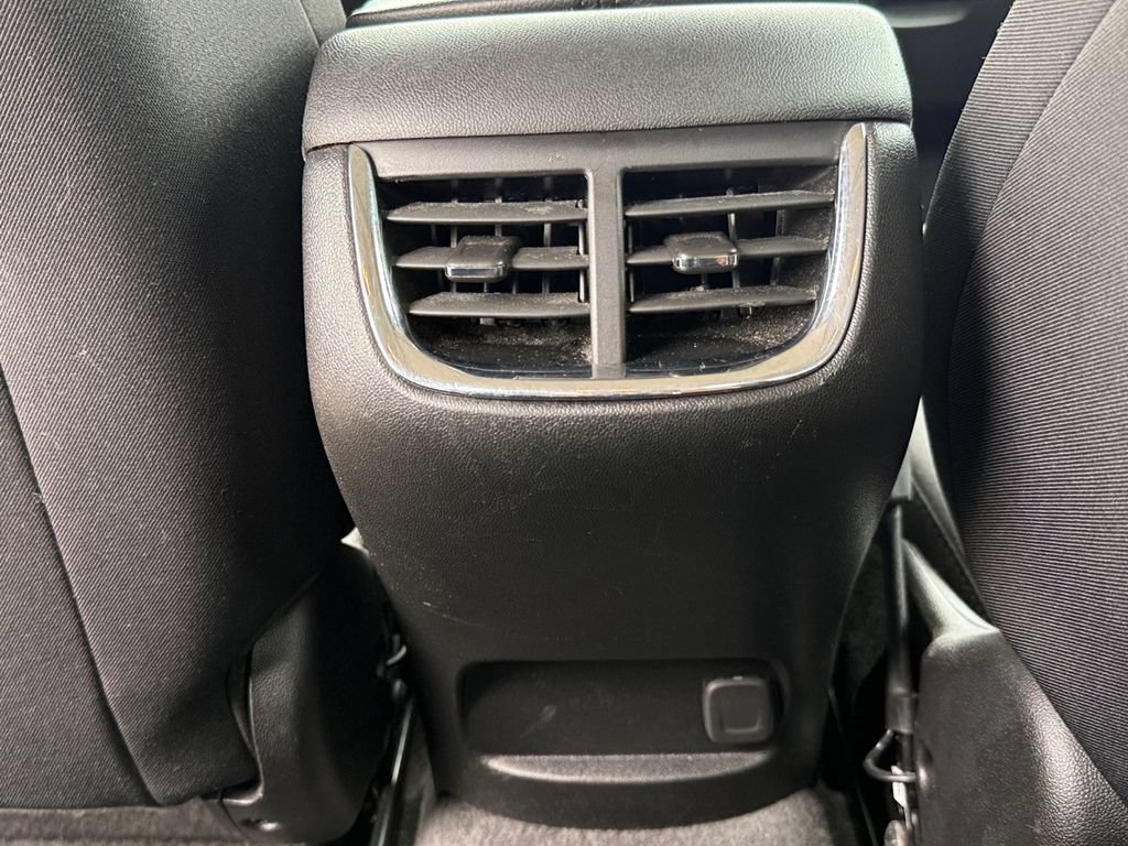 Used 2024 Chevrolet Malibu LT FWD image 39