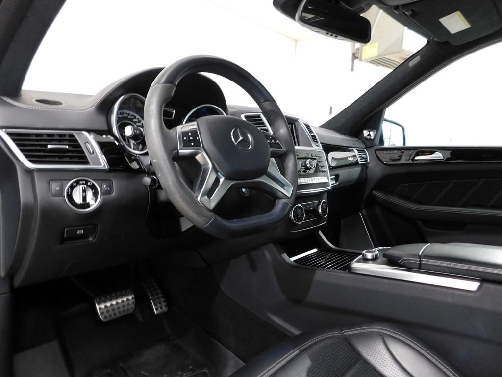 Used 2014 Mercedes-Benz ML 63 AMG 4MATIC image 27