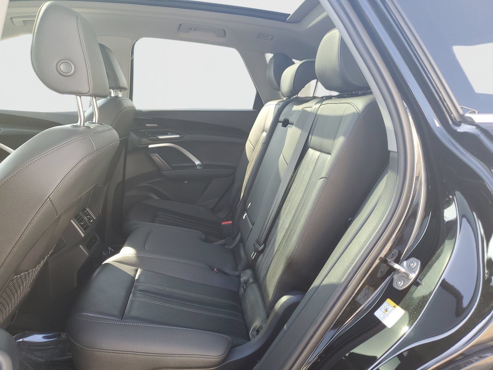 Used 2025 Audi Q5 Premium w/ Premium Plus AWD/4WD image 13