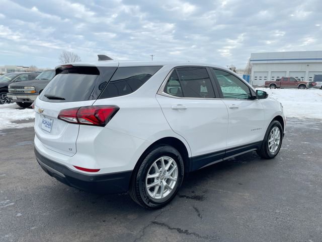 Used 2024 Chevrolet Equinox LT w/ LPO, Floor Liner Package image 5