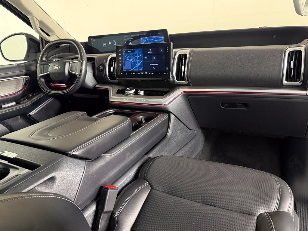 Used 2025 Ford Expedition Max Platinum AWD/4WD image 20