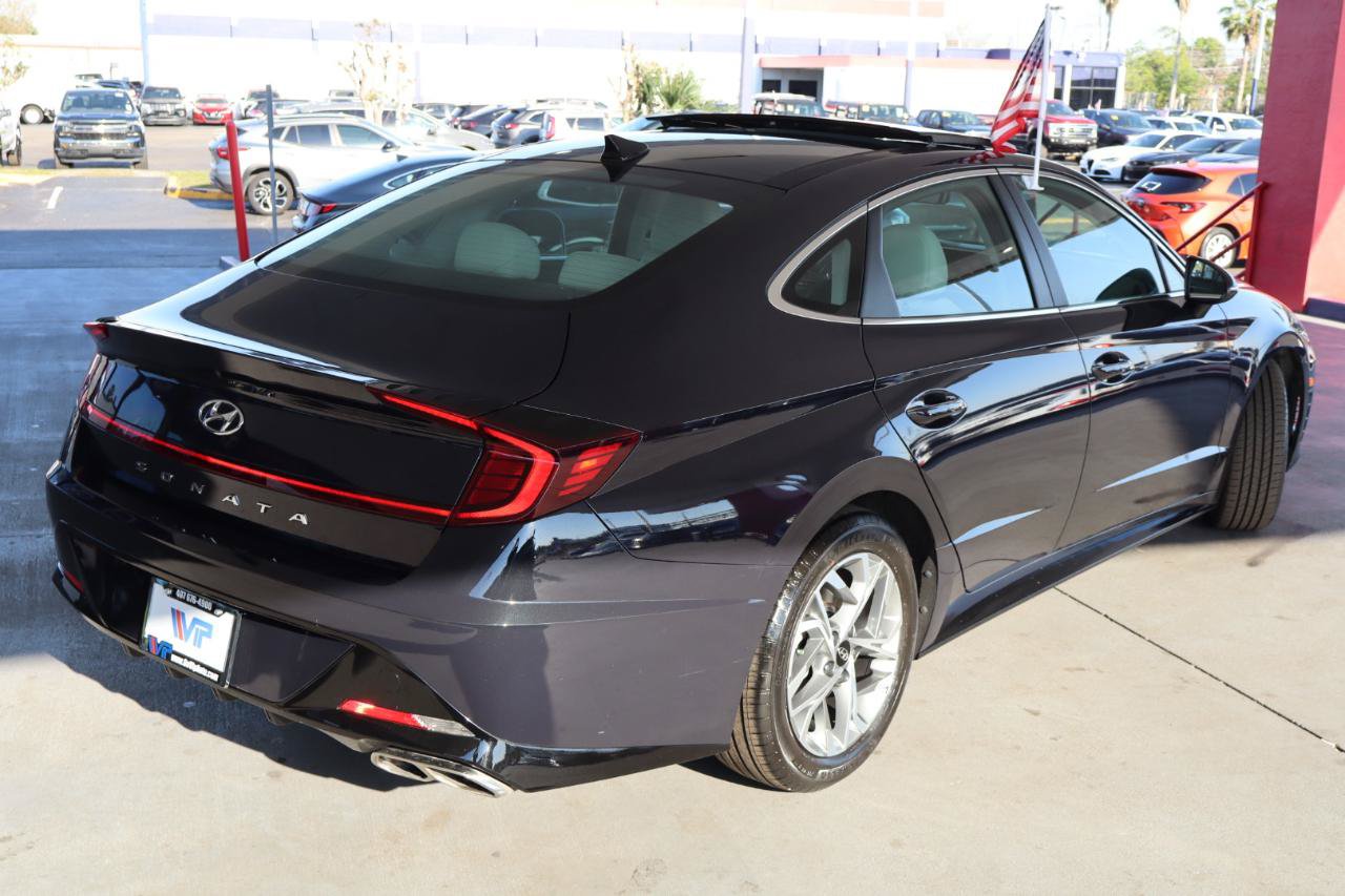 Used 2023 Hyundai Sonata SEL w/ Convenience Package FWD image 5