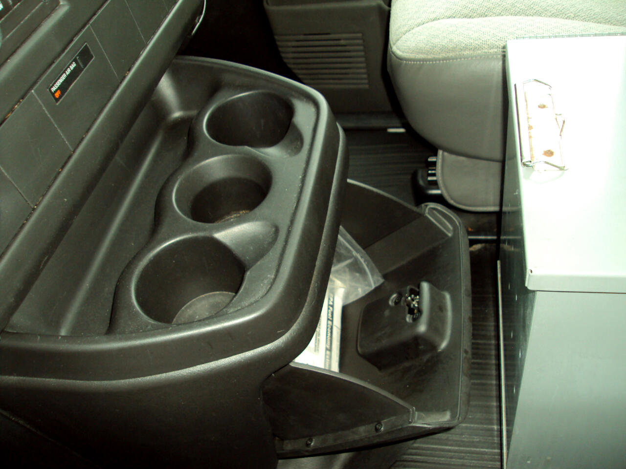 Used 2011 Chevrolet Express 1500 AWD image 22