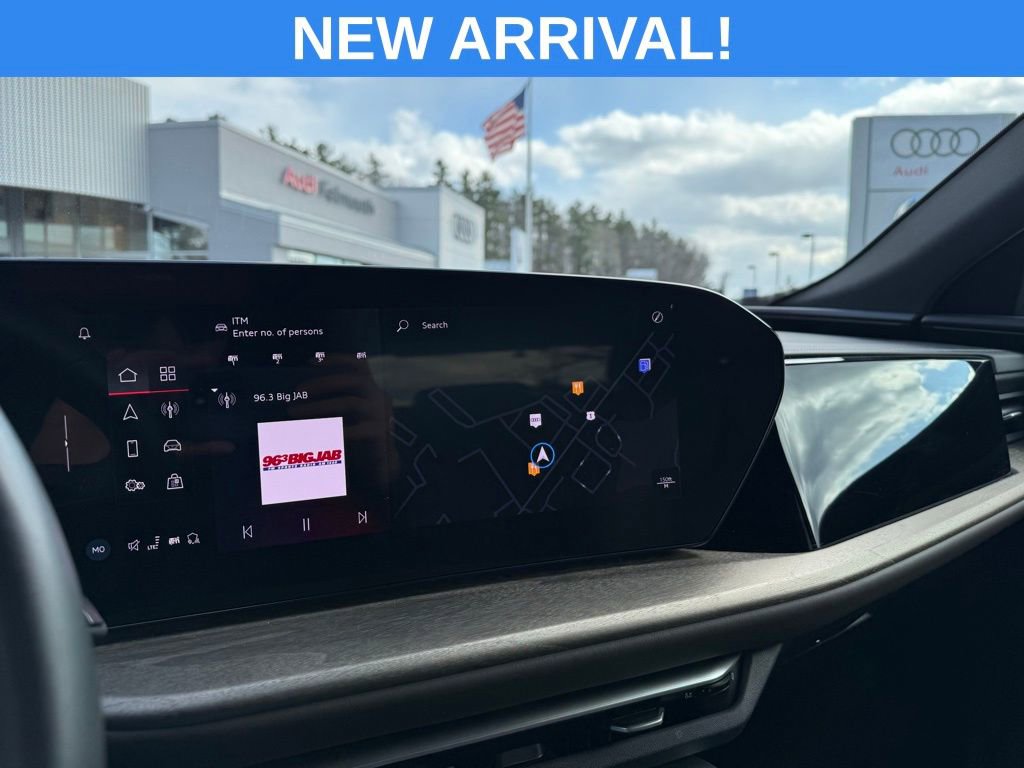 Used 2025 Audi Q5 Premium w/ Convenience Package image 39