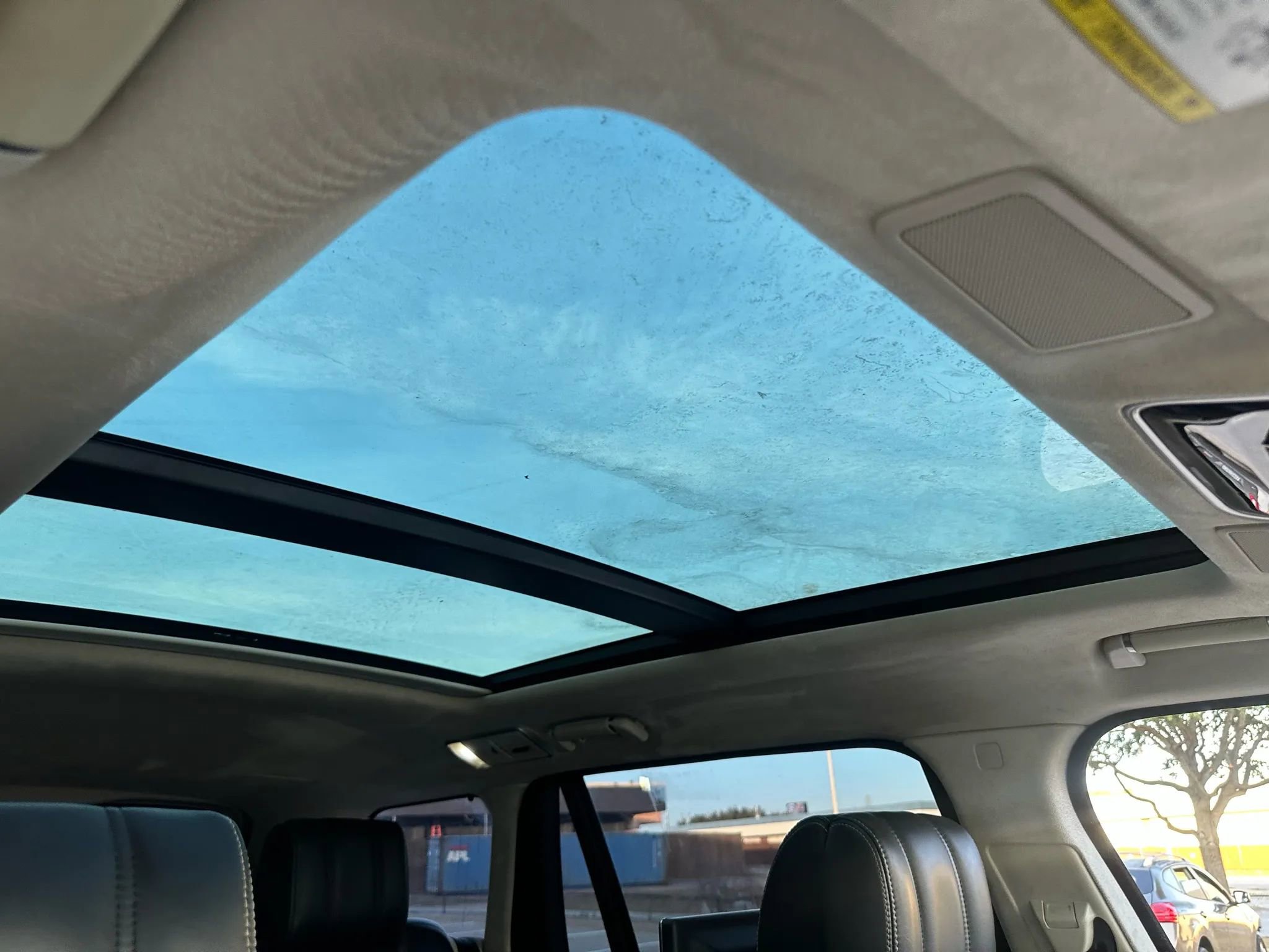 Used 2014 Land Rover Range Rover Long Wheelbase Autobiography image 29