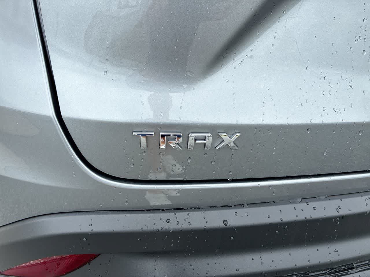 New 2026 Chevrolet Trax LS w/ LS Convenience Package FWD image 27