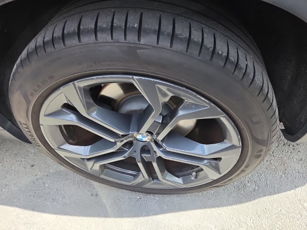 Used 2019 BMW X5 xDrive40i w/ Convenience Package AWD/4WD image 9