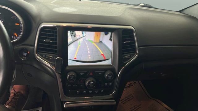 Used 2017 Jeep Grand Cherokee Altitude image 21