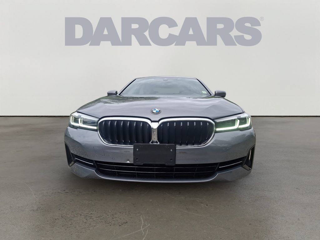 Used 2023 BMW 530i xDrive w/ Convenience Package AWD/4WD image 2