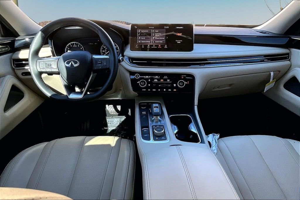 Used 2025 INFINITI QX60 Pure FWD image 16