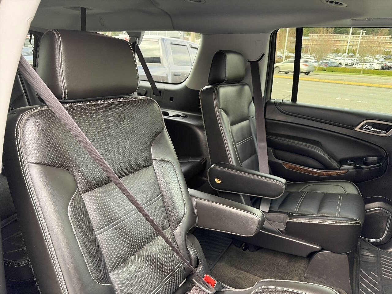 Used 2015 GMC Yukon XL Denali w/ Premium Package image 24