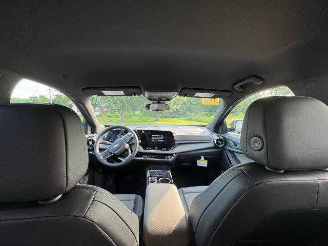 New 2026 Chevrolet Equinox LT w/ Convenience Package II image 43