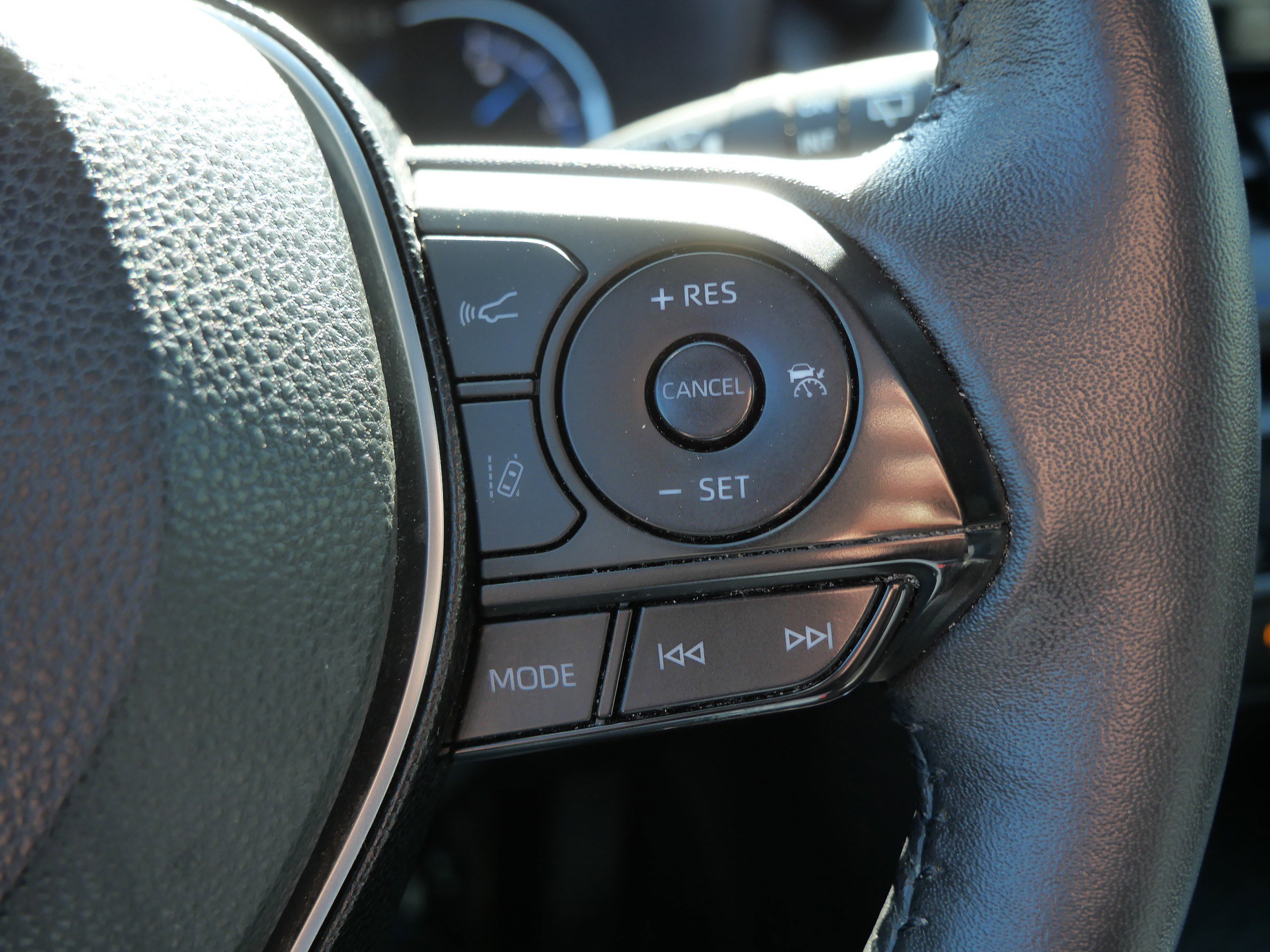 Used 2021 Toyota RAV4 XSE w/ XSE Grade Weather Package AWD/4WD image 29