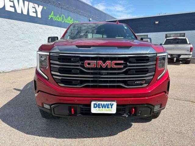 Used 2022 GMC Sierra 1500 AT4 w/ AT4 Premium Package AWD/4WD image 8