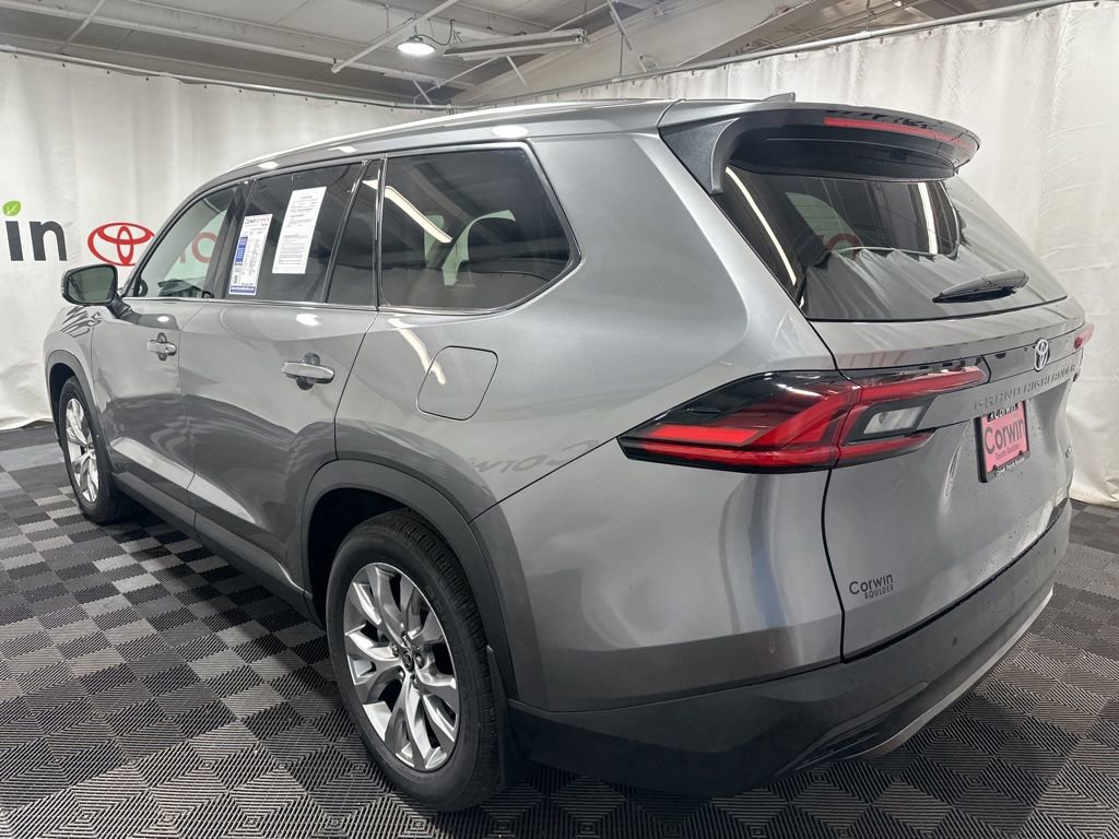 Used 2026 Toyota Grand Highlander Limited image 4