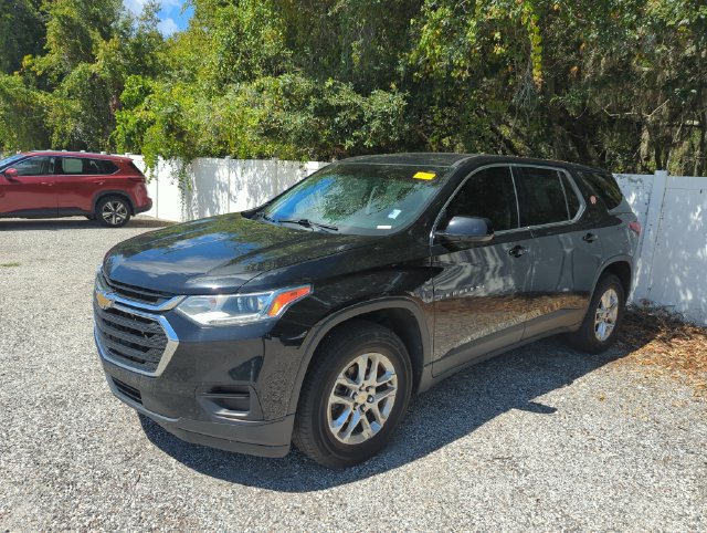 Used 2021 Chevrolet Traverse LS FWD image 3
