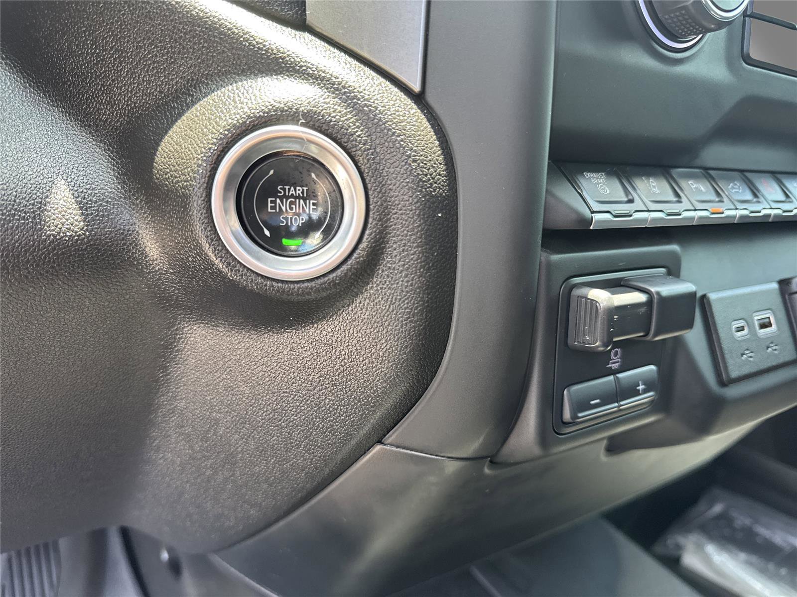 Used 2024 Chevrolet Silverado 2500 Custom w/ Custom Value Package AWD/4WD image 26