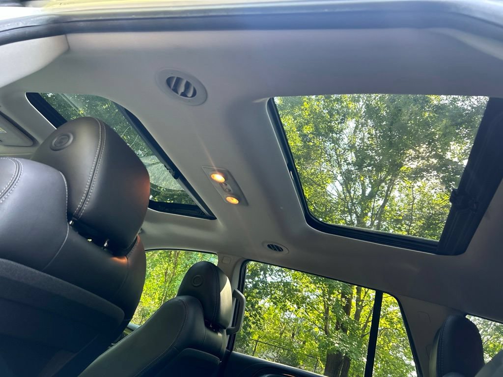 Used 2017 Buick Enclave Premium AWD/4WD image 31
