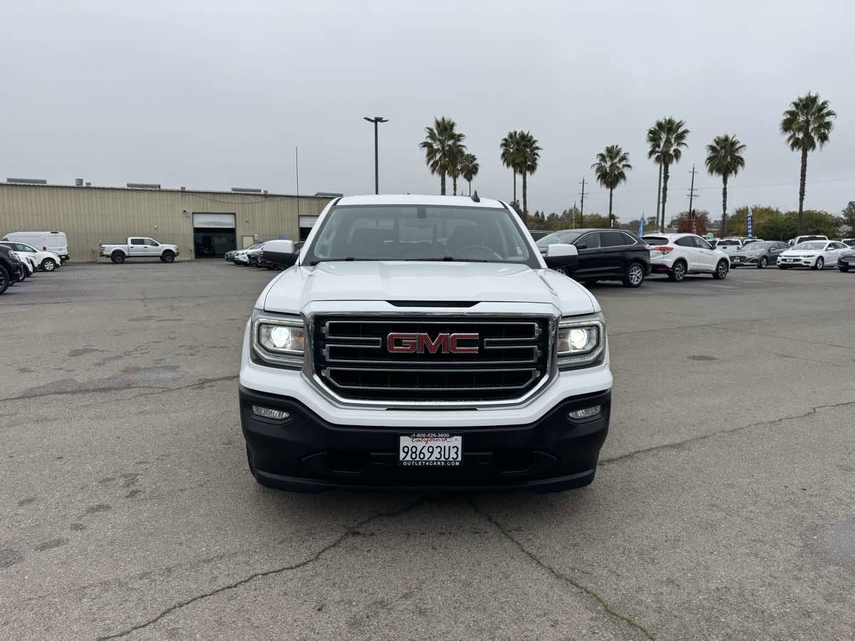 Used 2018 GMC Sierra 1500 SLE w/ SLE Value Package image 4